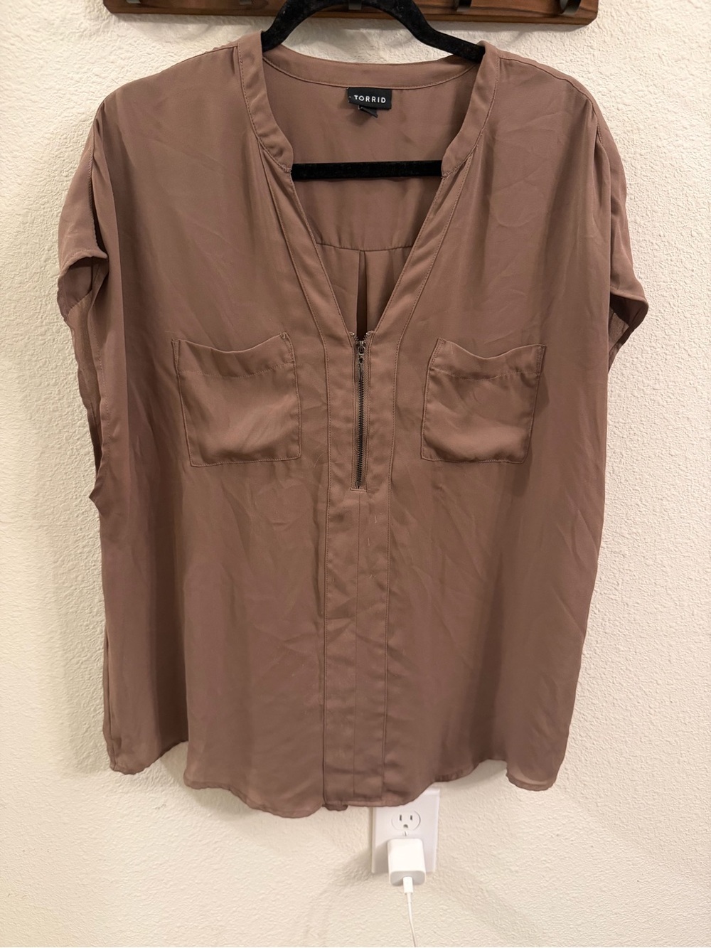 torrid taupe zip-front short sleeve blouse